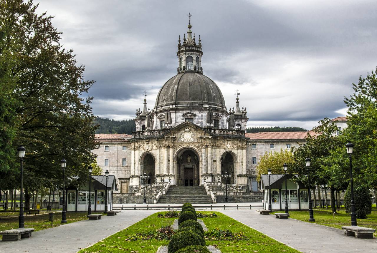 Marian Shrines of Fatima, Spain, and Lourdes | John Paul Pilgrimages ...